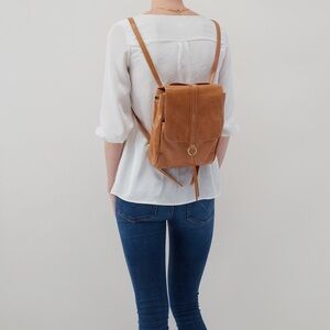 HOBO BAGS Bridge Vintage Tan Leather Backpack Convertible Honey